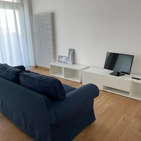 Le Finestre Sul Cortile Apartment Biella