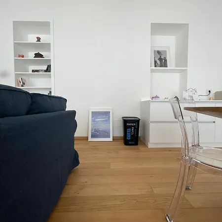 Apartment Le Finestre Sul Cortile Biella